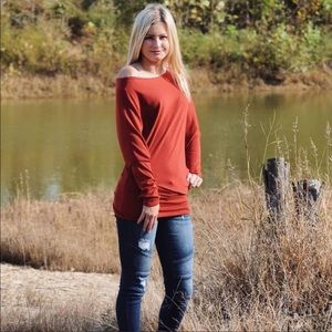 ❤️ Size Medium NEW Boutique Rust Orange Knit Off Shoulder Top
